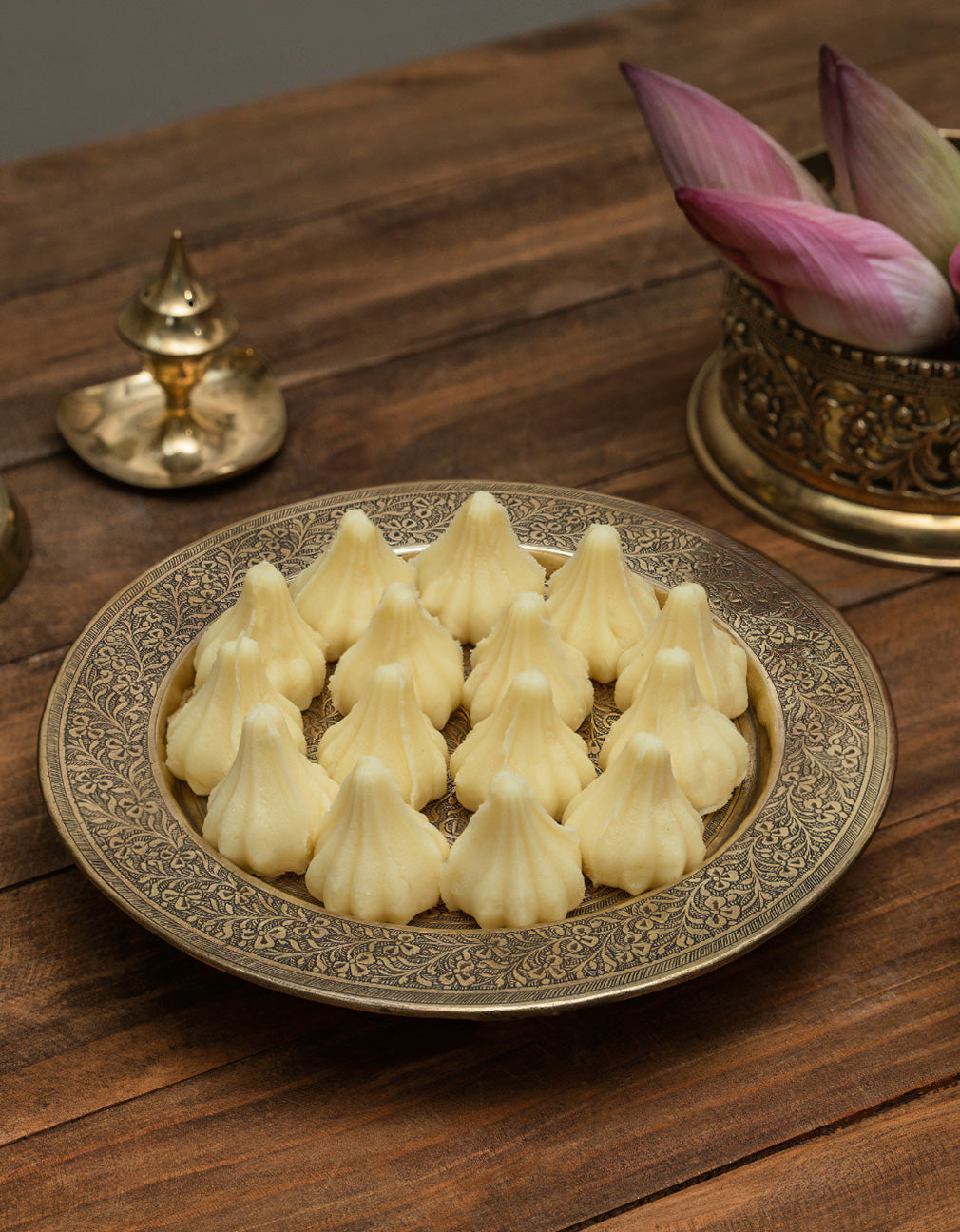 White Modak